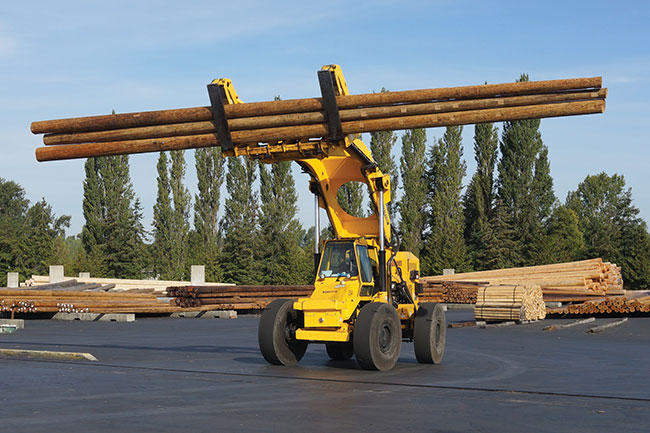 Pettibone-log-loaders-equipment-spotlight